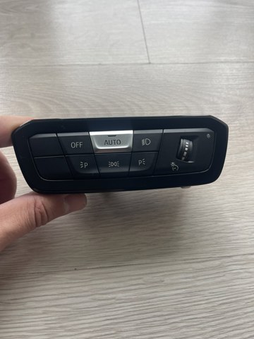 Перемикачі електричні (перемикач світла центральний) 61319461139 BMW
