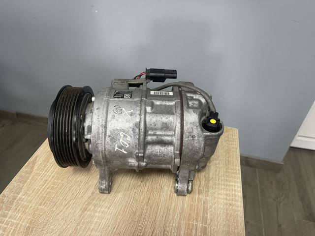 Компресор системи кондиціювання 64526994082 BMW