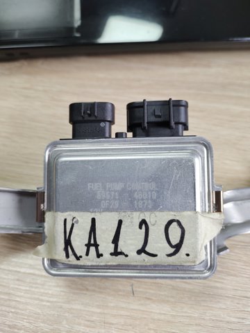 Модуль (блок) управління паливного насоса 8957148010 TOYOTA