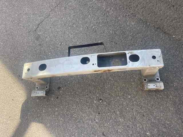 Буфер бампера переднього CPLA10005AC LAND ROVER