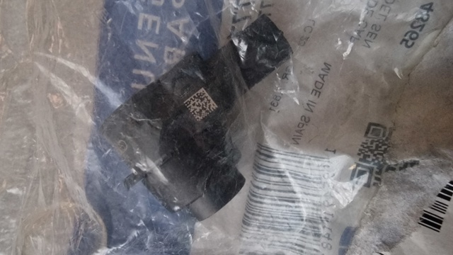 Датчик сигналізації парковки (парктронік), задній 20777093 GM
