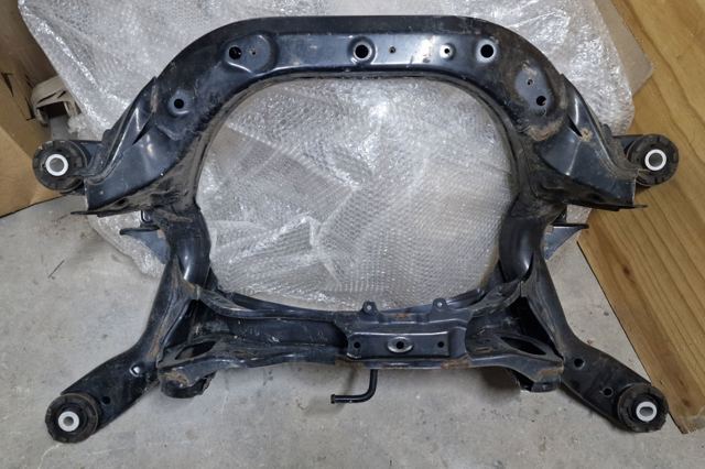 Балка задньої підвіски, підрамник 5120642090 TOYOTA