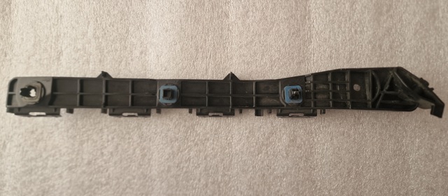 Кронштейн бампера заднього, правий 5215578010 TOYOTA