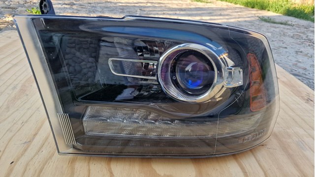 Фари 68324933AD CHRYSLER