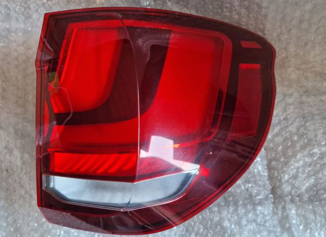Фара задня права зовнішня 7290104 BMW