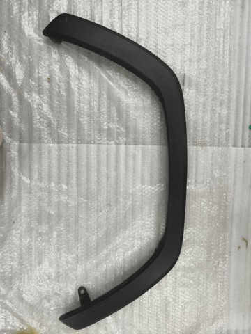 Молдинг передньої арки колеса, правий 756010R090 TOYOTA