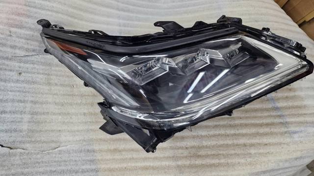 Фара правая 8114560K91 TOYOTA