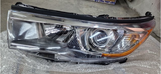 Фари 811500E250 TOYOTA