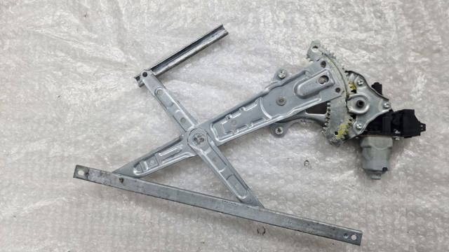 Моторчик склопідйомника двері задніх, лівих 827313TA2A NISSAN