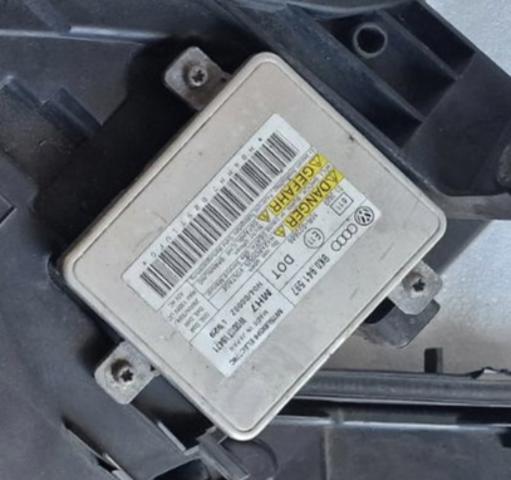 Блок управління ксеноновими фарами 8K0941597 VAG