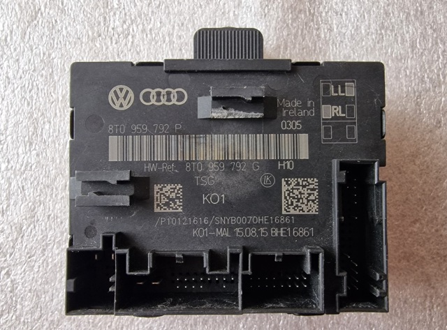 Блок комфорту передніх дверей 8T0959792P VAG