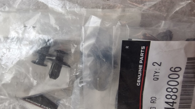 Пістон (кліп) кріплення бампера заднього MU488006 MITSUBISHI