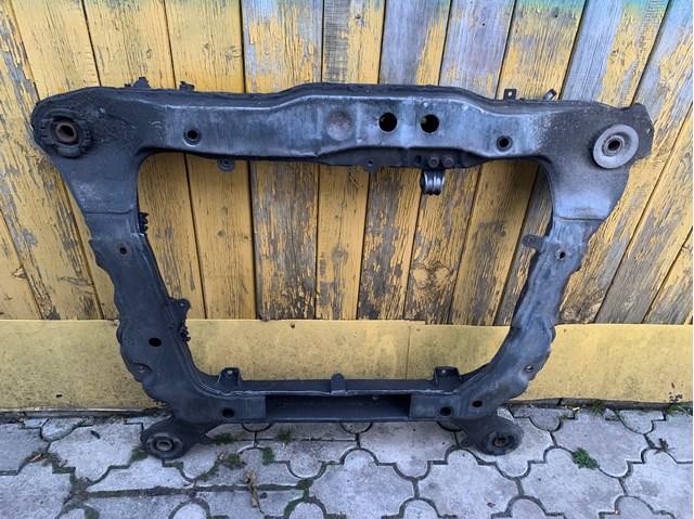 Підрамник передній 30793298 VOLVO