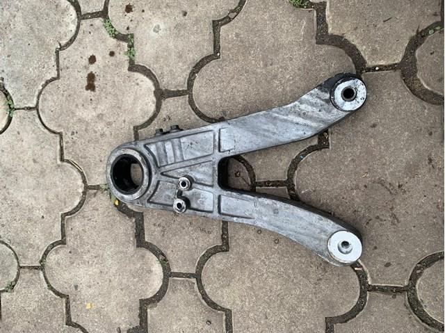 Кронштейн подушки (опори) двигуна, верхній 3524347 VOLVO