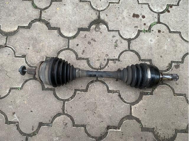 Привід лівий 8251779 VOLVO