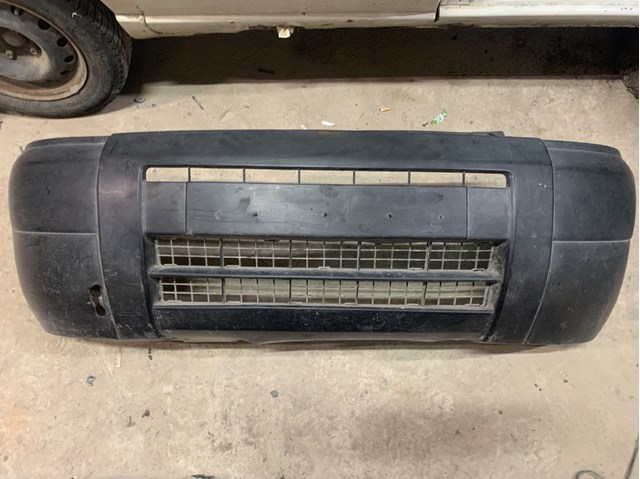 Бампер на авто 9643802277 PEUGEOT