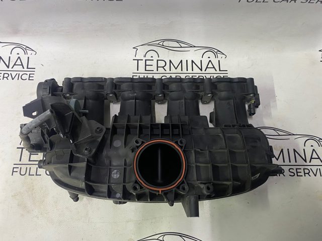 Колектор впускний 06L133201 VAG