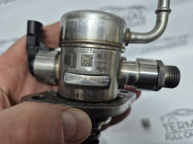 Насос паливний високого тиску (ПНВТ) 06Q127025R VAG