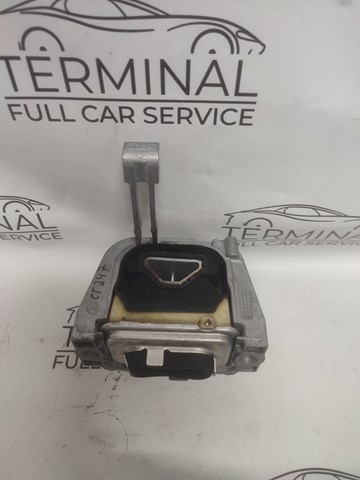 Права опора двигуна 3Q0199262C VAG