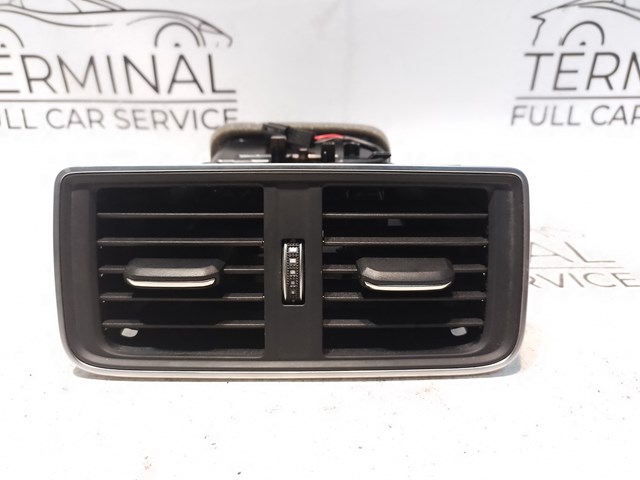 Решітка повітроводу ліва 80B820901A6PS VAG