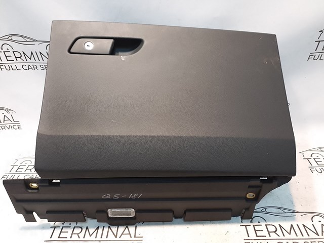 Ящик для рукавичок (бардачок) 80B857035A6PS VAG