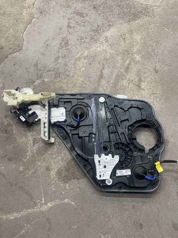 Замок задньої дверї, правої 81420G2000 HYUNDAI
