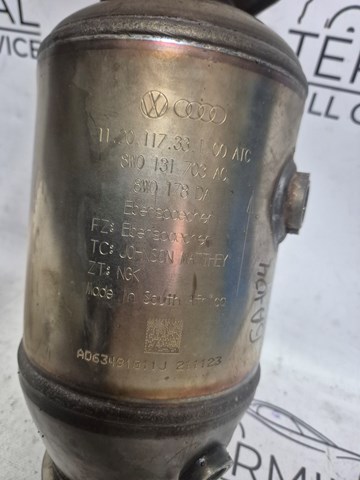 Труби і підвіска глушника 8W0254254 VAG