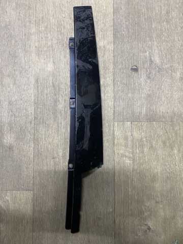 Накладка передніх дверей, лівих, вертикальна 8W0837901A5FQ VAG