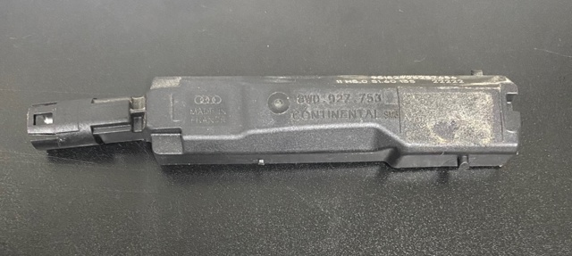 Датчик закривання дверей (кінцевий вимикач) 8W0927753 VAG