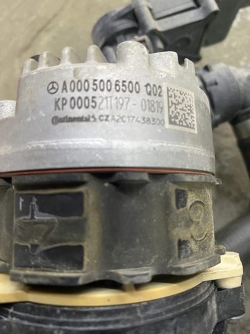 Водяний насос охолодження електро додатковий A0005006500 MERCEDES