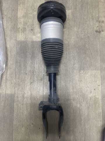 Стійка передня A1673201103 MERCEDES