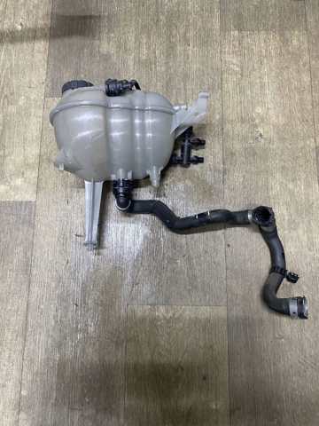 Водяний бачок системи охолодження A1675009900 MERCEDES