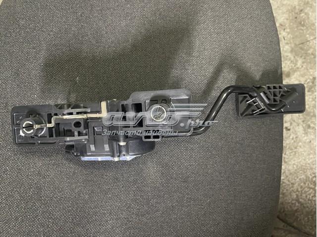 Підаль газу MR955388 MITSUBISHI