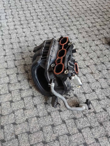 Колектор впускний 171200Q040 TOYOTA