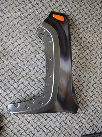 Переднє ліве крило 34L101 POLCAR
