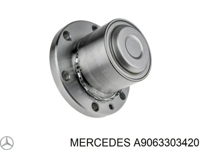 Цапфа поворотна ліва A9063303420 MERCEDES