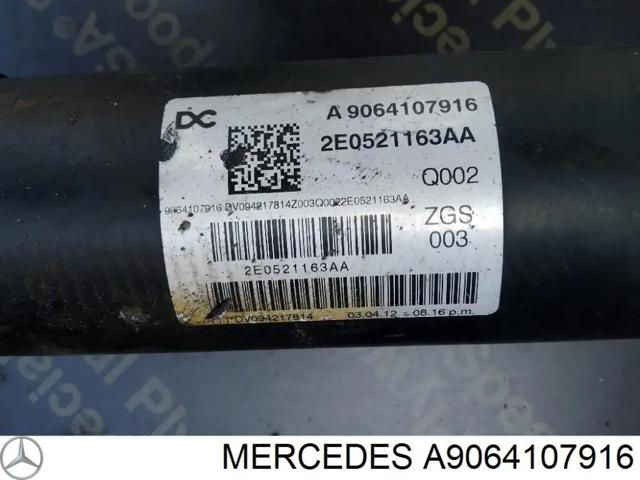 Вал карданний задній, задня частина A9064107916 MERCEDES