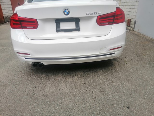 Бампер задній 15857711 BMW