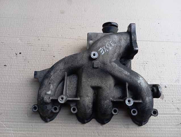 Колектор впускний 03G129713 VAG