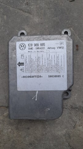 Блок управління airbag 1C0909605 VAG