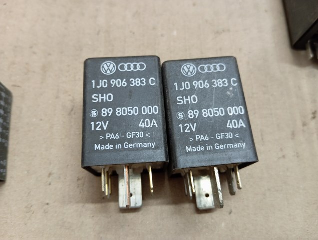 Реле електробензонасосу 1J0906383C VAG