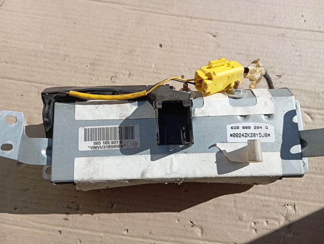 Установка подушки безпеки пасажира 6Q0880204G VAG