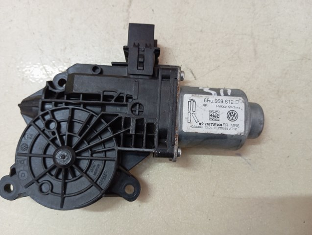 Мотор склопідйомника дверей задніх, правих 6R0959812D VAG