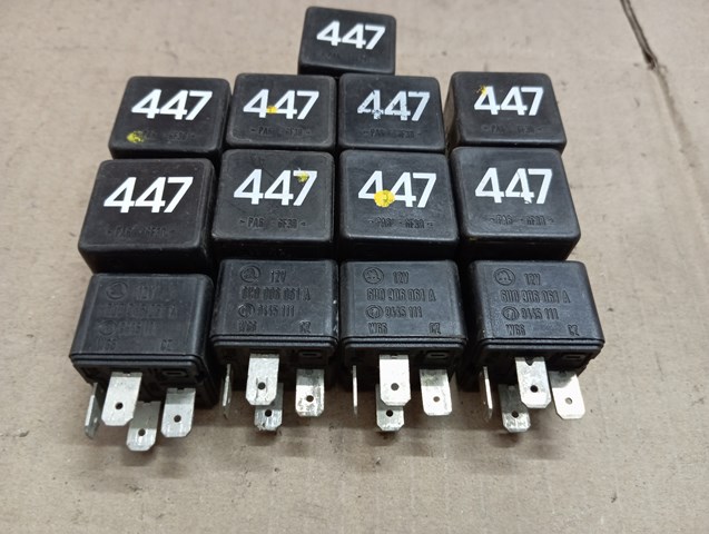 Блок управління вентилятором 6U0906061A VAG