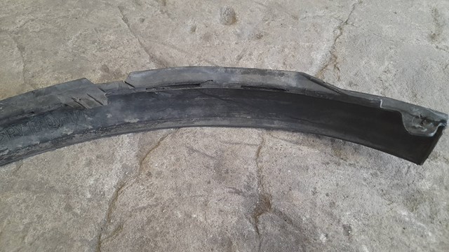 Нижня накладка на передній бампер 960153691R RENAULT