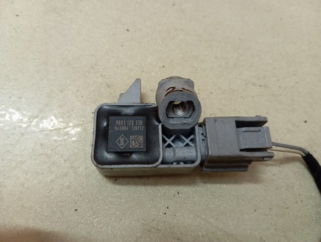 Датчик Ейрбег передній 988312833R RENAULT