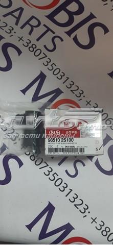 Насос-мотор омивача скла, заднього 985102S100 HYUNDAI