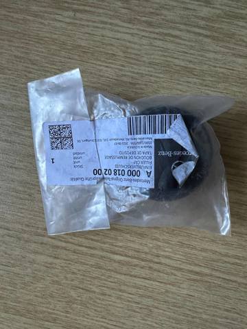 Кришка маслозаливной горловини A0000180200 MERCEDES
