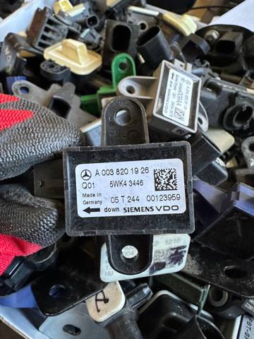 Датчик AIRBAG передній A0038201926 MERCEDES