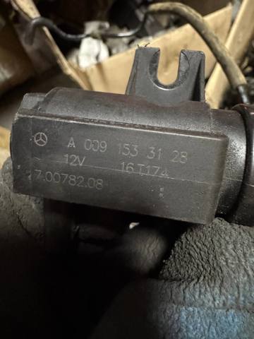 Перетворювач тиску (соленоїд) наддуву / EGR A0091533128 MERCEDES